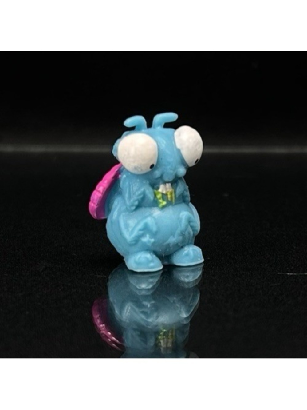 The Trash Pack Series 3 Feral Fly Blue Rare 1" Collectible Figure